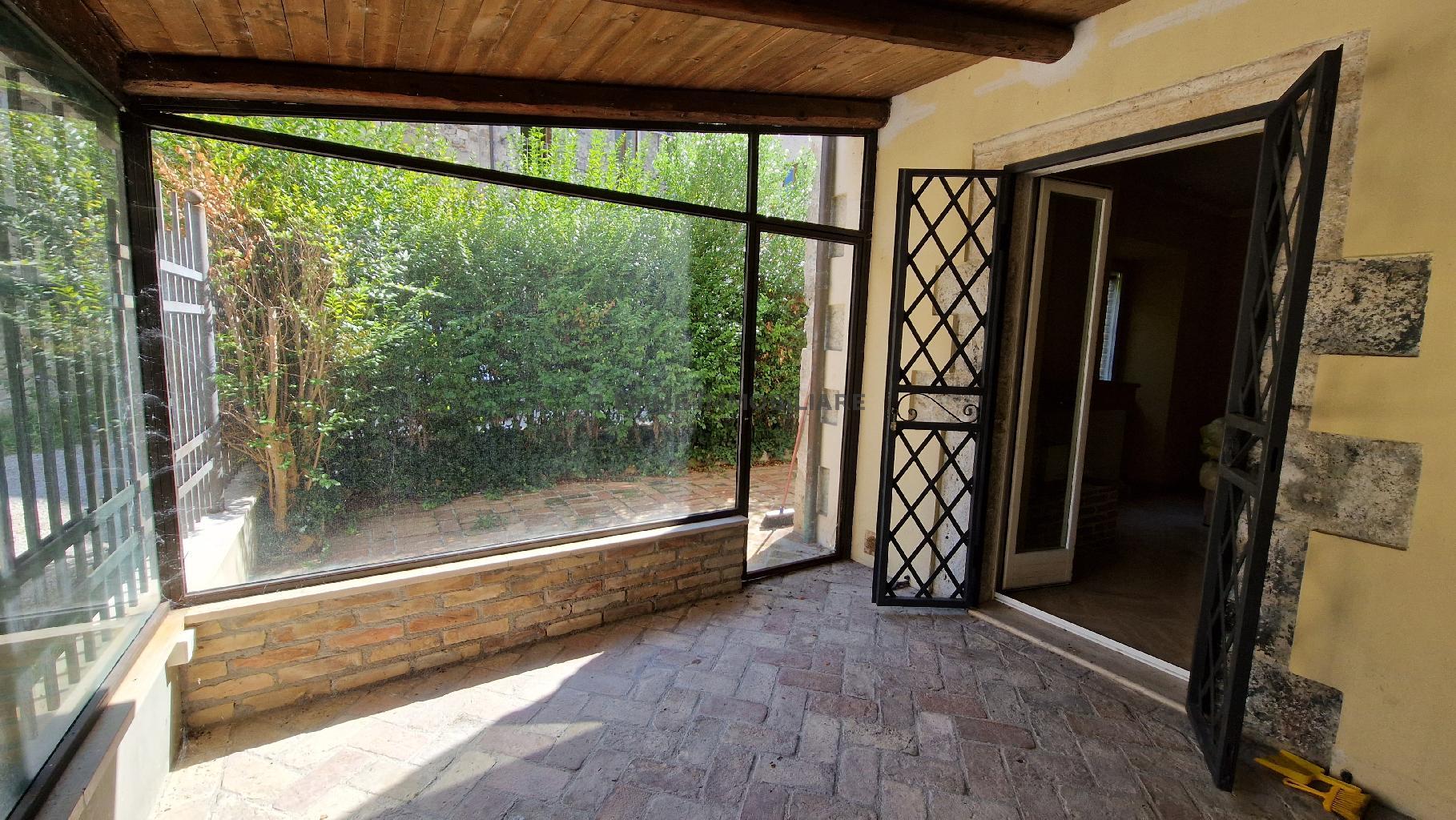 5256 - CIELO-TERRA VENDITA ASCOLI PICENO ZONA CENTRO STORICO - € 380.000 10