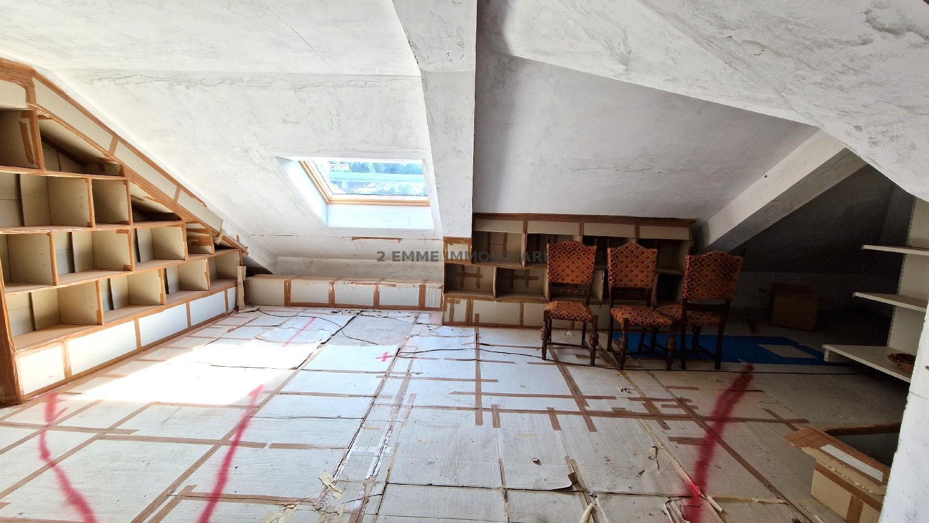 5262 - VILLA VENDITA ASCOLI PICENO ZONA CENTRO STORICO - € 340.000 24