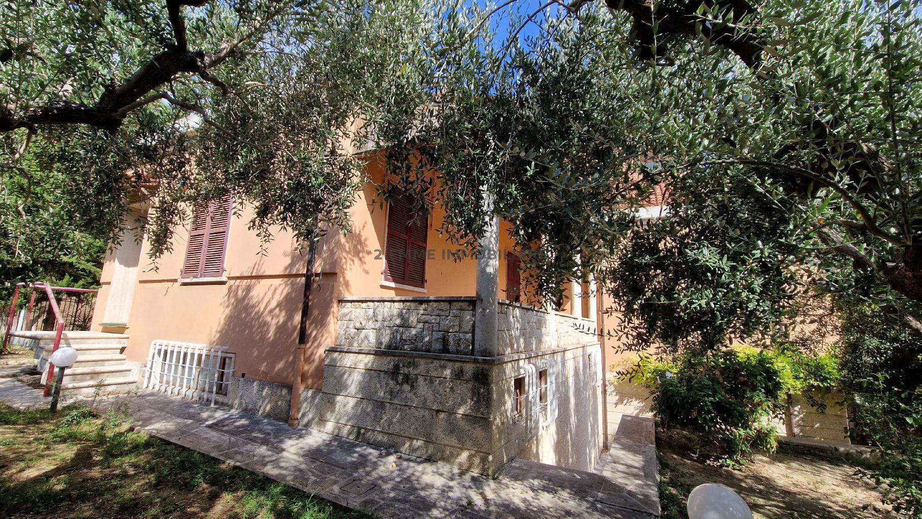 5262 - VILLA VENDITA ASCOLI PICENO ZONA CENTRO STORICO - € 340.000 29