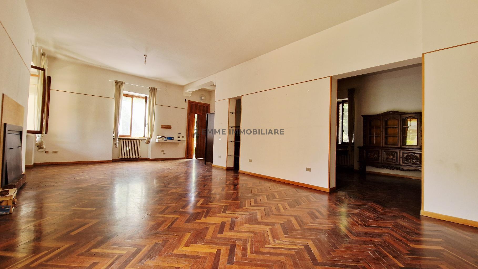 5262 - VILLA VENDITA ASCOLI PICENO ZONA CENTRO STORICO - € 340.000 33